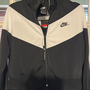 Nike women’s track suit